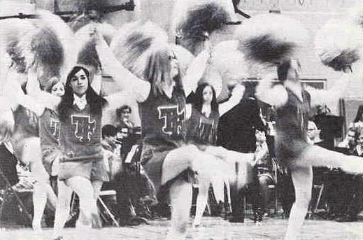 Pom Pon at Dixie